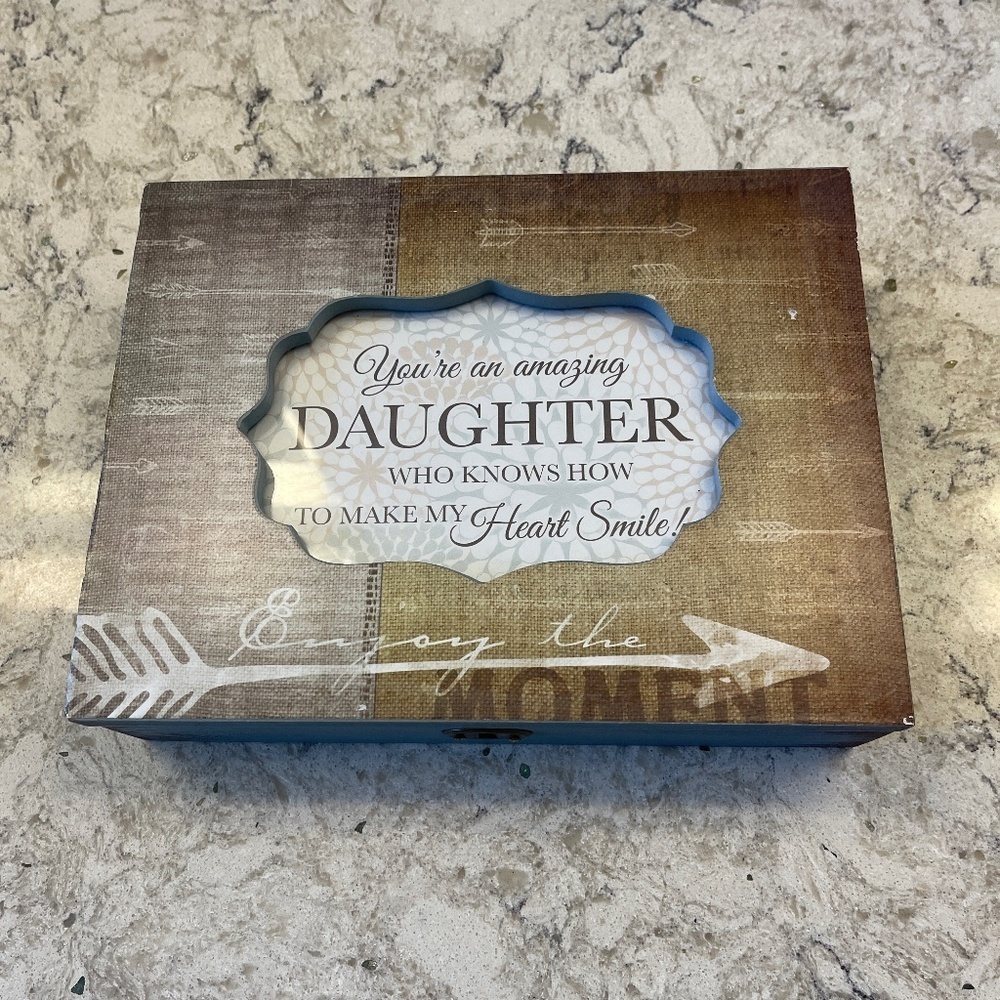 You're an amazing Daughter memory box‎